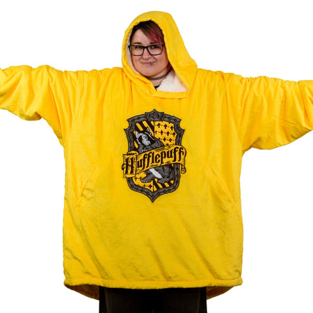 Harry Potter Hufflepuff Oversized Hooded Blanket - GeekCore