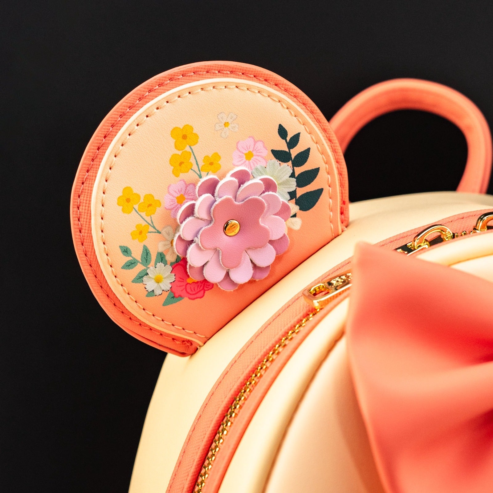 Loungefly x Disney Minnie Mouse Peach Floral Mini Backpack - GeekCore