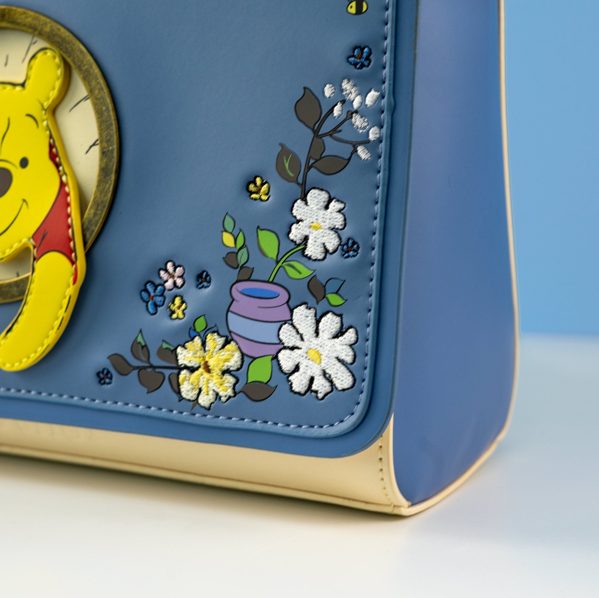 Loungefly x Disney Winnie the Pooh Peek A Pooh Crossbody Bag - GeekCore