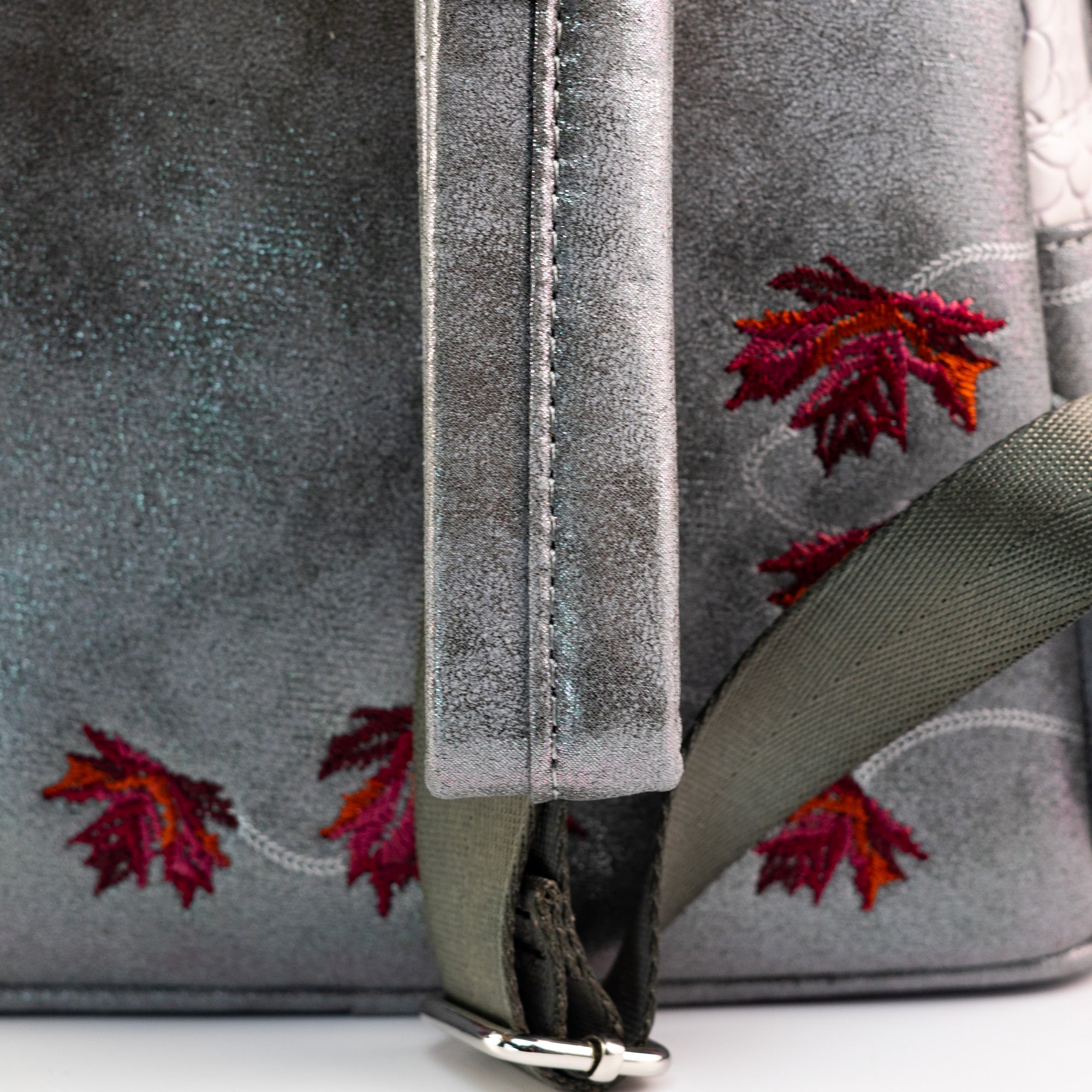 Loungefly x Game of Thrones Sansa Stark Queen in the North Cosplay Mini Backpack - GeekCore