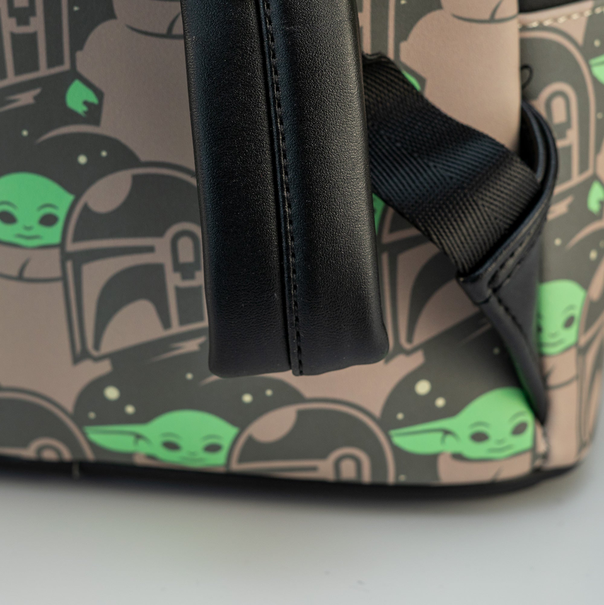 Loungefly x The Mandalorian, Grogu and Mandalorian Print Mini Backpack - GeekCore