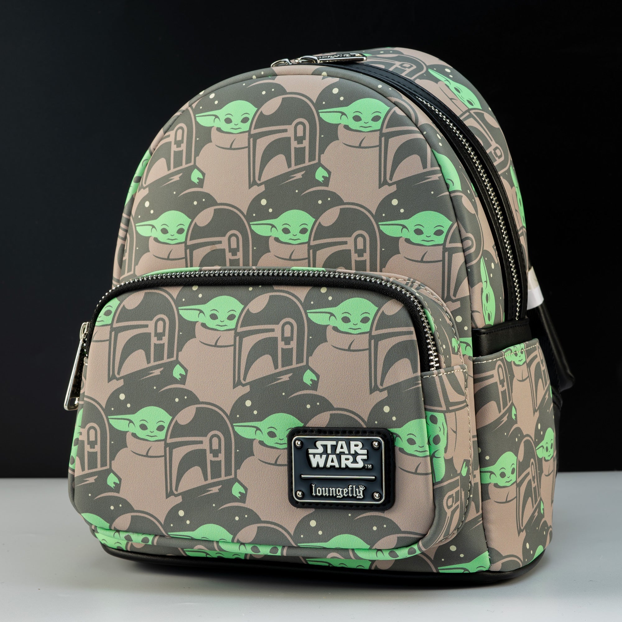 Loungefly x The Mandalorian, Grogu and Mandalorian Print Mini Backpack - GeekCore